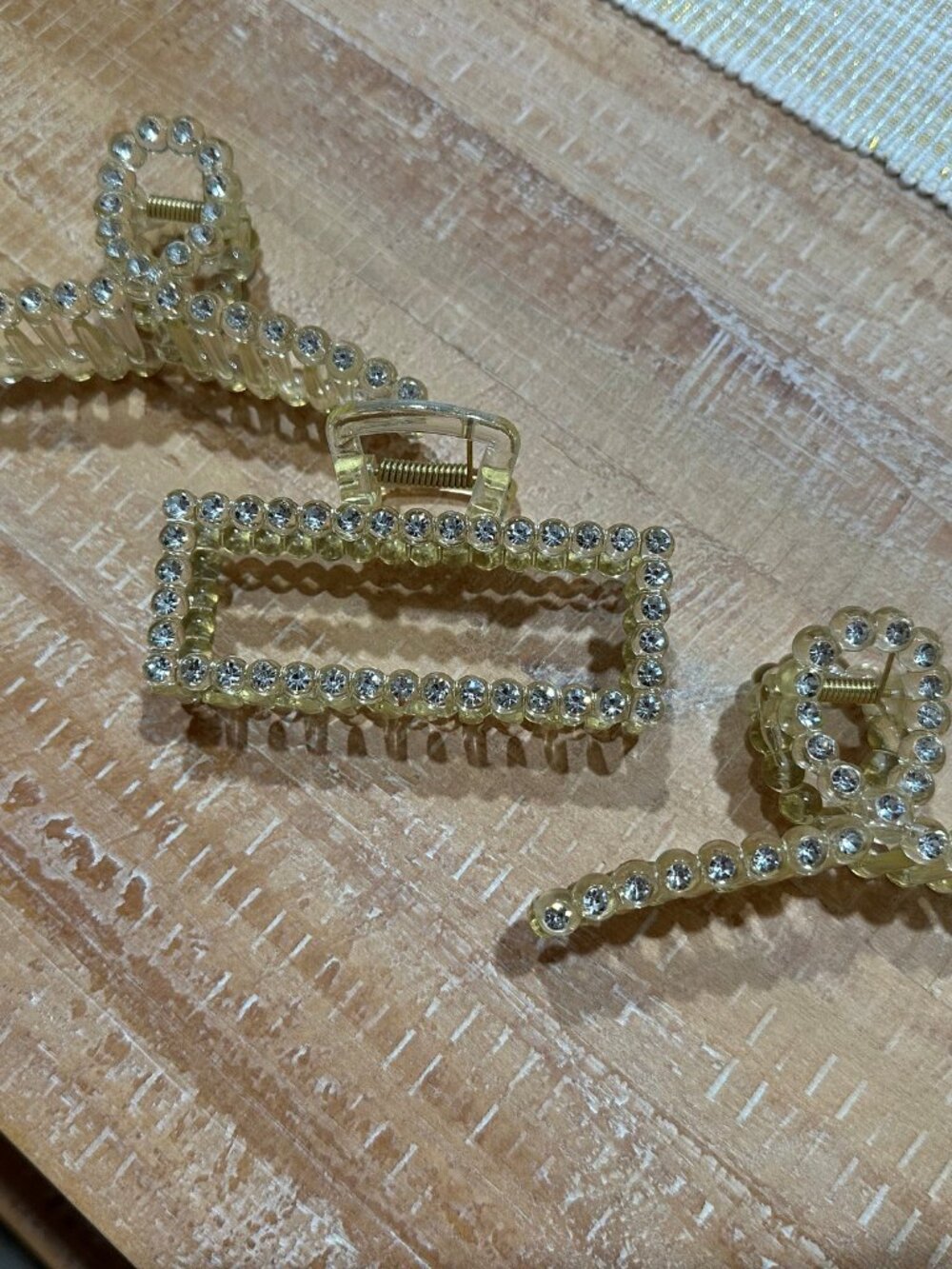 Rhinestone Hair Claw Set of 3 Bridal Wedding Bow Clips NWOT Y2K Inspired - Picture 7 of 7